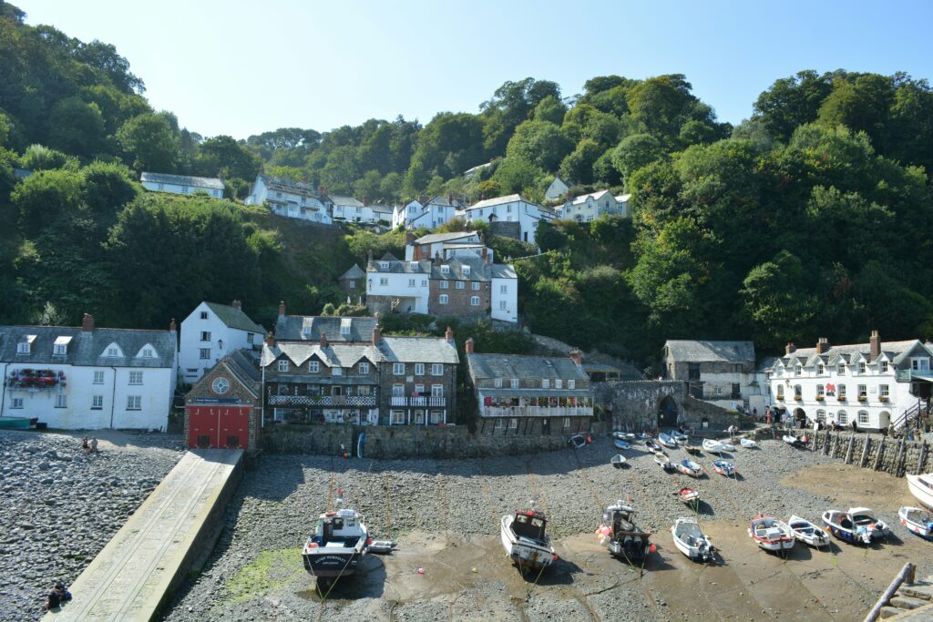 shaun rainer 53cwkeupw2e unsplash

Devon Best Beaches and Coastal Viewpoints