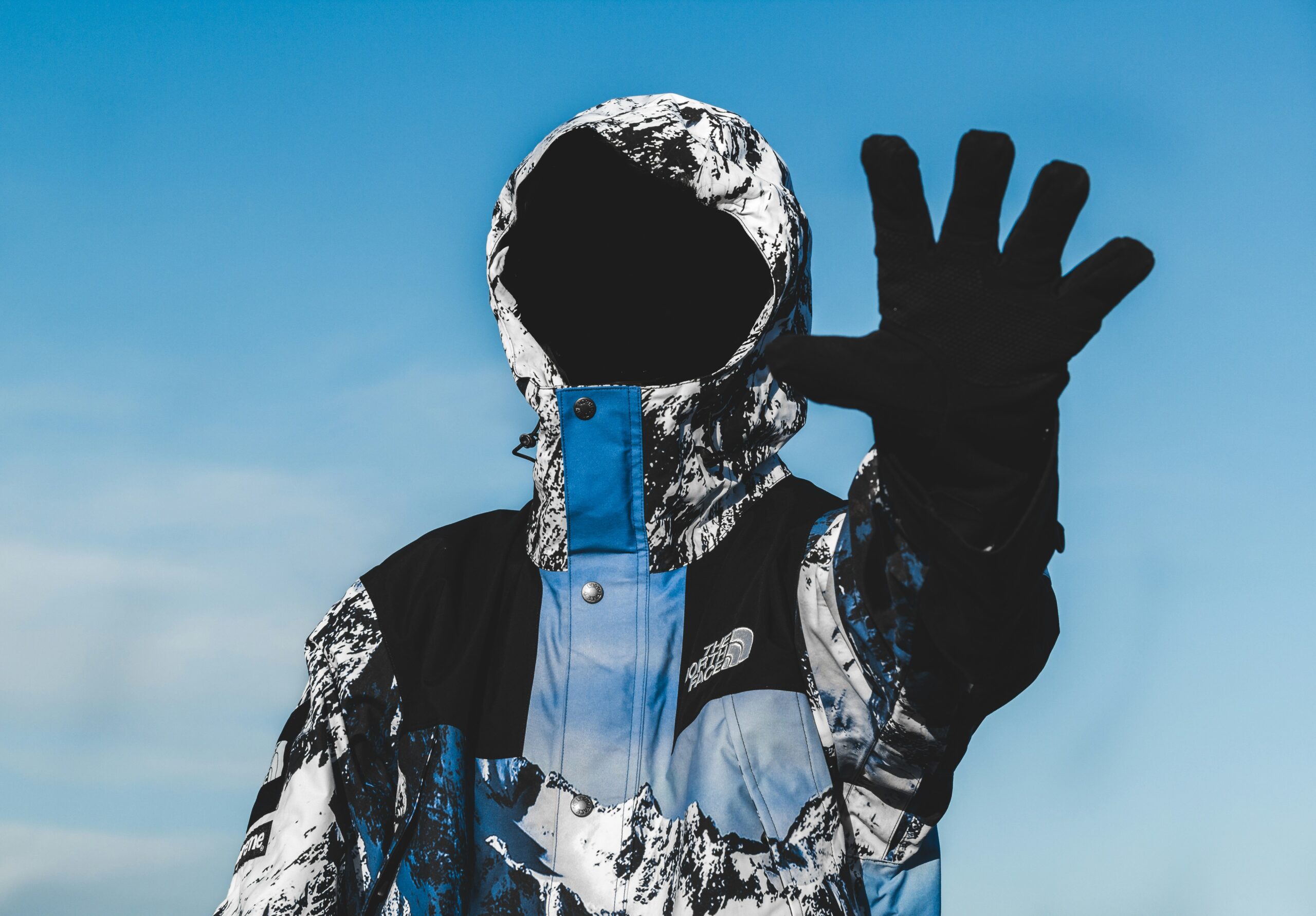 Outdoor Function Meets Urban Style – The Rise of Gorpcore