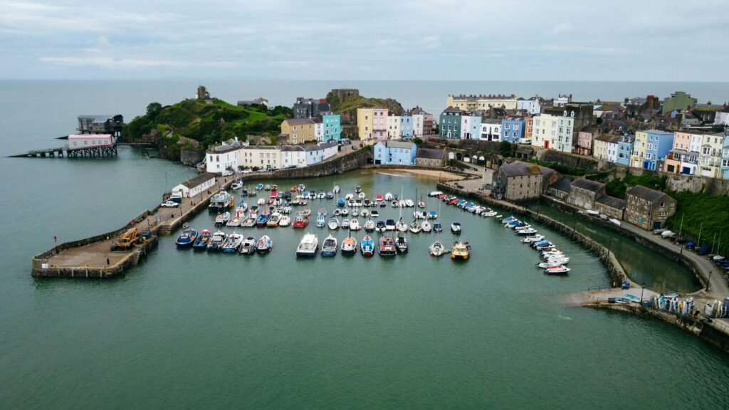 tenby jonathan walters kdszjnhj6 k unsplash