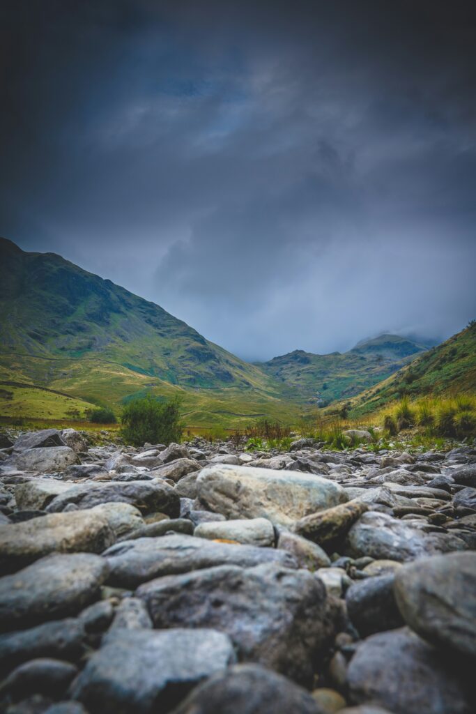 jonny gios ucblixcg3qa unsplash

Lake District Walks and Hidden Valleys: Secret Trails & Quiet Views