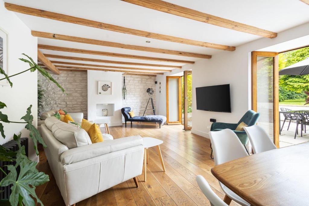 sunnyside barn 2