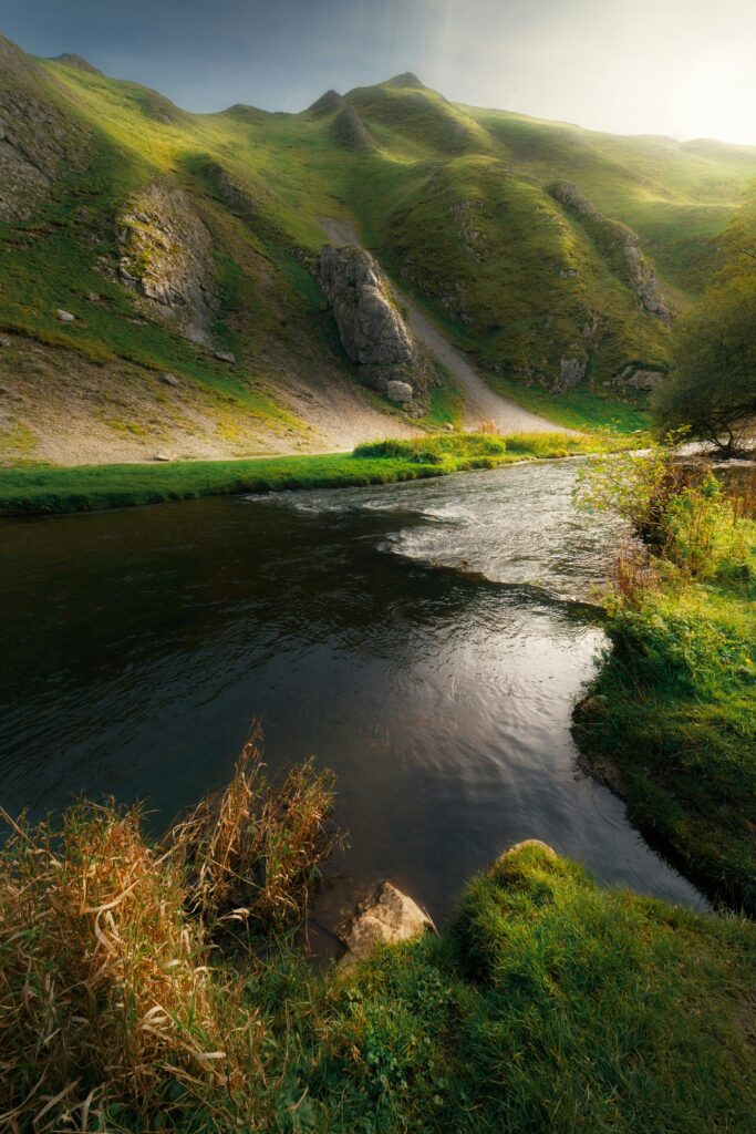 Stunning Routes in the Peak District, Derbyshire: 15 Best Walks for Every Explorer dovedale stepping stones
Stunning Routes in the Peak District, Derbyshire: 15 Best Walks for Every Explorer