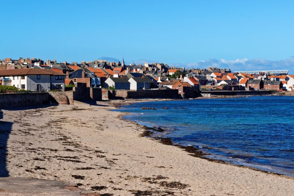 East Lothian Coastal Paths: Stunning Harbour Villages, Hidden Beaches & Scenic Walks dunbar